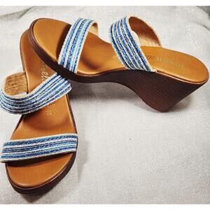 Toscanella Women's 7.5 Wedge Sandals‎ Blue Color